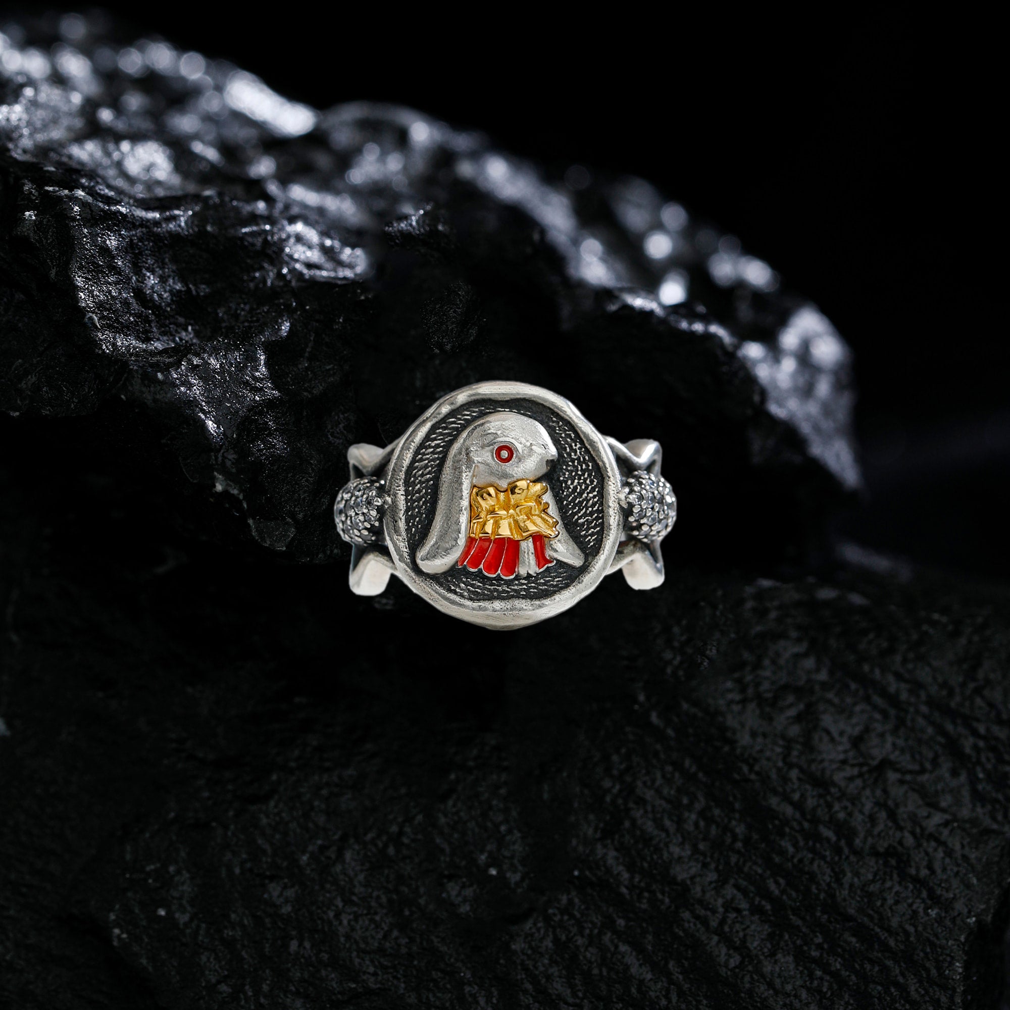Travel Rabbit Ring