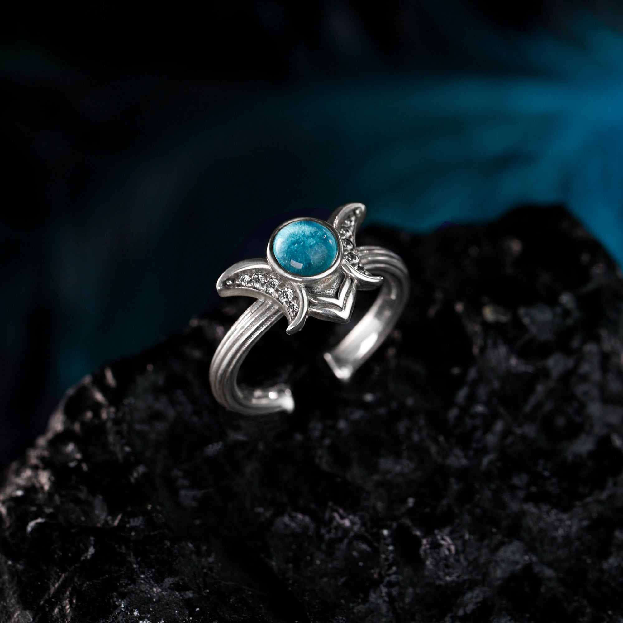 Moon Crown Ring